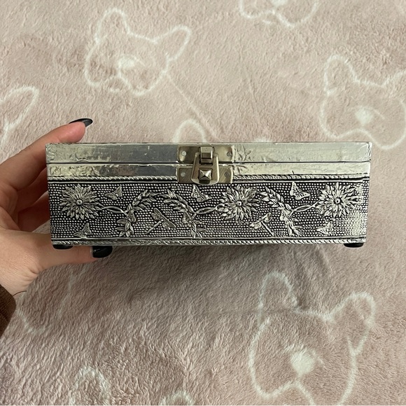 Silver Tree Design Jewelry Box - Picture 2 of 6